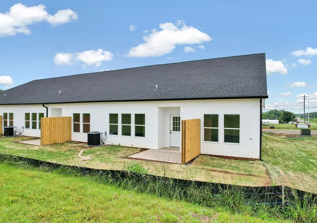 3rd image of 1080 Congress Parkway N #C, Athens, TN 37303 | MLS# 3514195