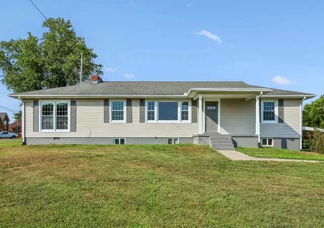 1st image of 1400 Union St, Shelbyville, TN 37160 | MLS# 3519237