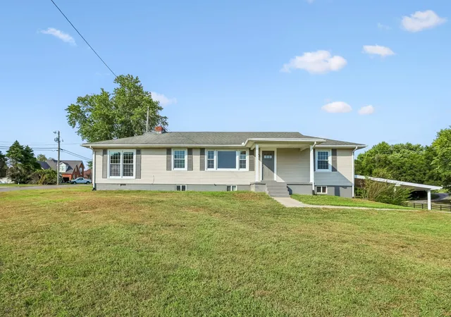 3rd image of 1400 Union St, Shelbyville, TN 37160 | MLS# 3519237