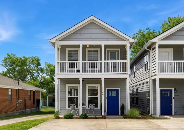 2nd image of 2140a Burns St, Nashville, TN 37216 | MLS# 3514198