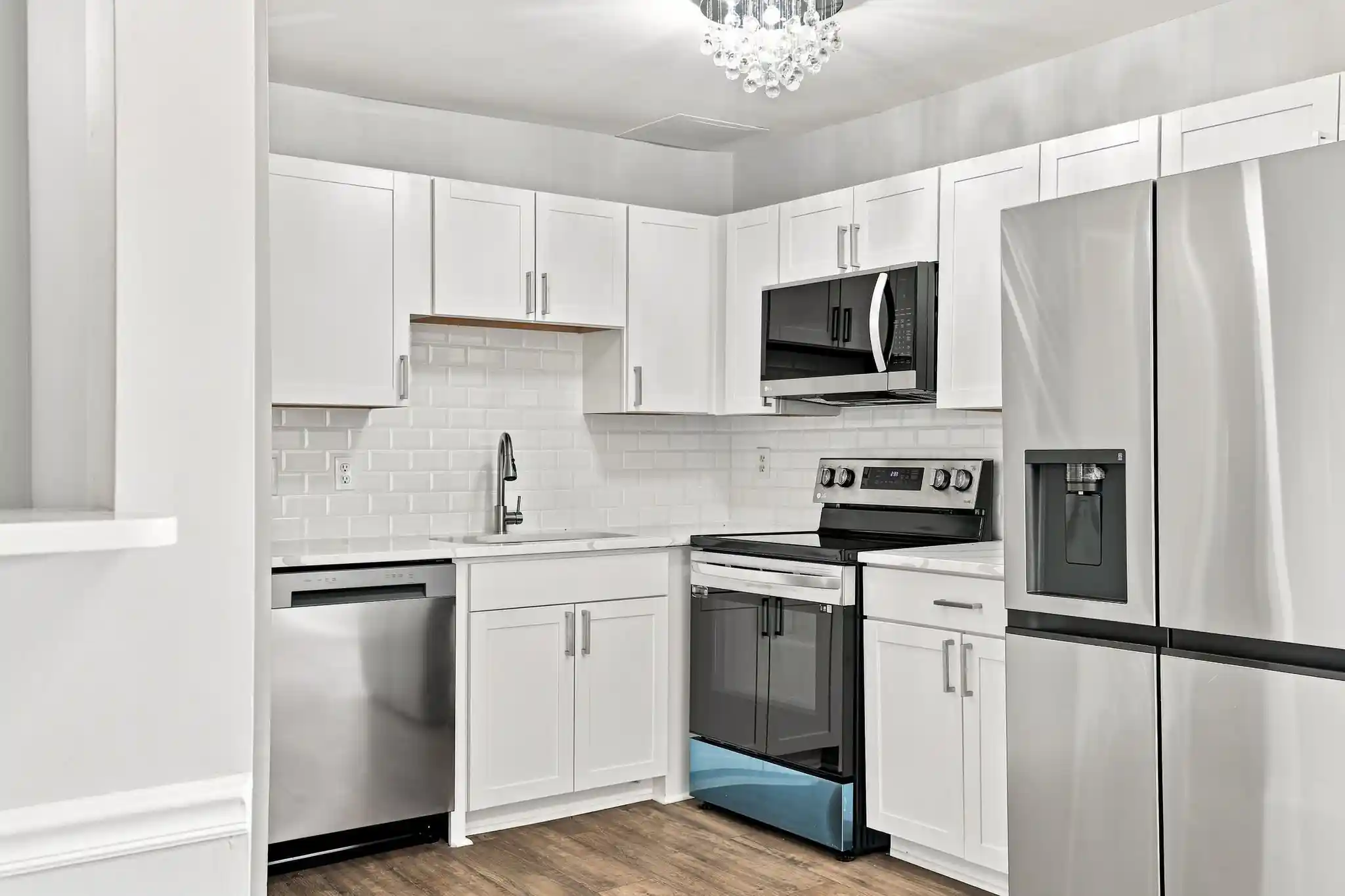 Listing Photo 1 - Condo for sale in 370 Wallace Rd located at 370 Wallace Rd, Nashville, TN 37211 - Unit #C6