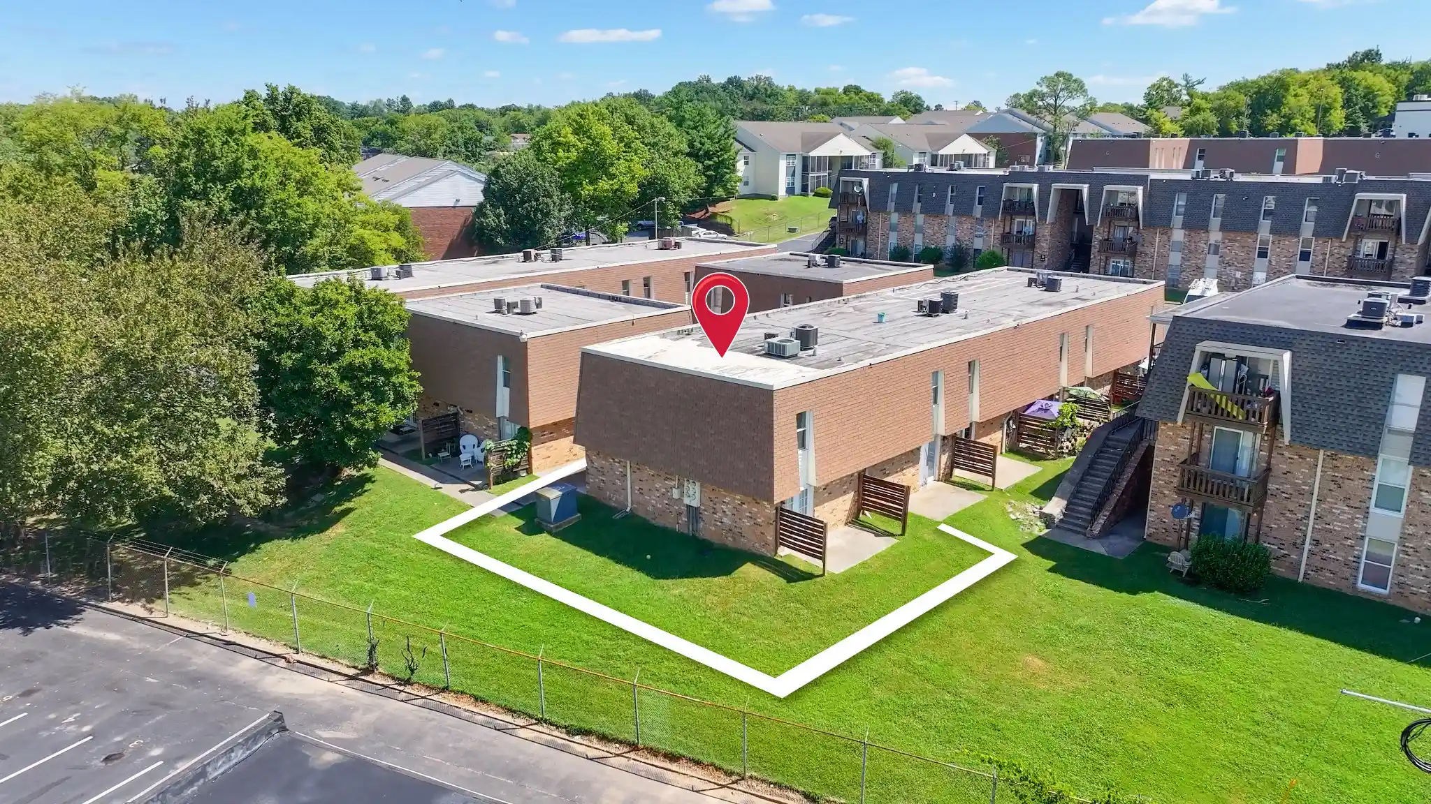 Listing Photo 2 - Condo for sale in 370 Wallace Rd located at 370 Wallace Rd, Nashville, TN 37211 - Unit #C6