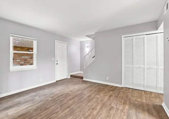 Listing Photo 5 - Condo for sale in building located at 370 Wallace Rd, Nashville, TN 37211 - Unit #C6