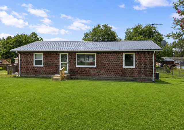 30th image of 611 Estes St, Smithville, TN 37166 | MLS# 3514274