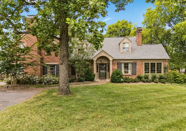 92nd image of 2004 Overhill Dr, Nashville, TN 37215 | MLS# 3516307