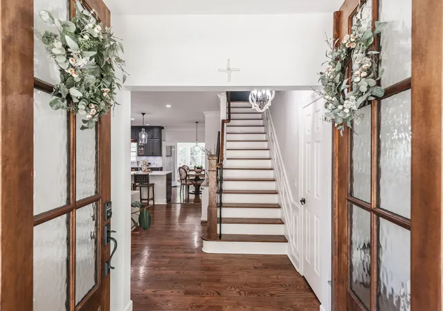 Photo 4 of Single family home for sale at 1048 Hillview Dr, Hendersonville, TN 37075 | MLS# 3530750 | Listing updated on 2026-09-16