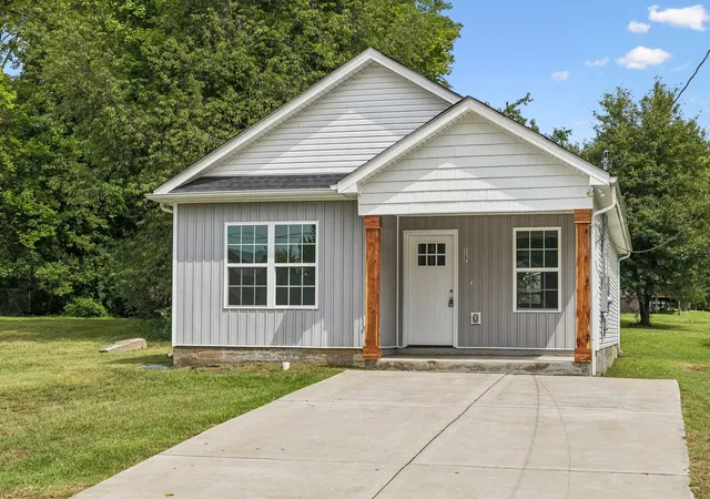 1st image of 117 21st Ave W, Springfield, TN 37172 | MLS# 3524667