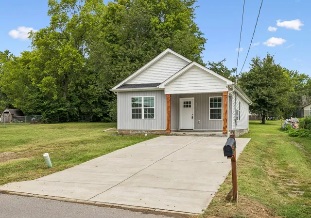 2nd image of 117 21st Ave W, Springfield, TN 37172 | MLS# 3524667