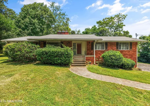 1st image of 210 Sutton Lane, Knoxville, TN 37909 | MLS# 3528456