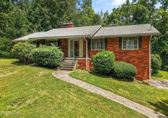 2nd image of 210 Sutton Lane, Knoxville, TN 37909 | MLS# 3528456