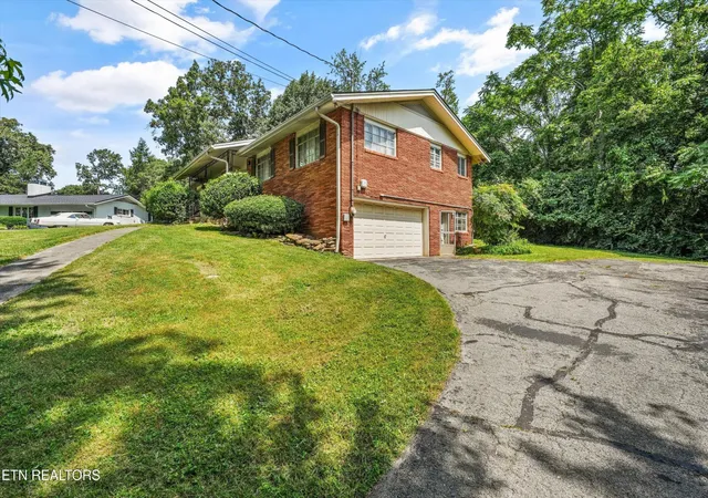 5th image of 210 Sutton Lane, Knoxville, TN 37909 | MLS# 3528456