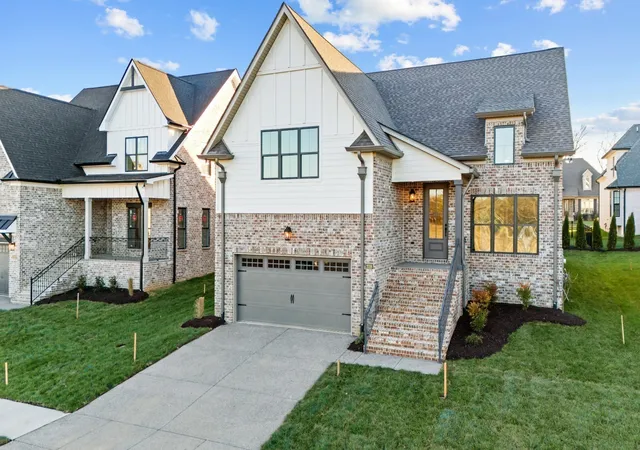 Photo 1 of Sale Pending at 2016 Wt Chandler Blvd #83, Gallatin, TN 37066 | MLS# 3514481 | Listing updated on 2026-09-04