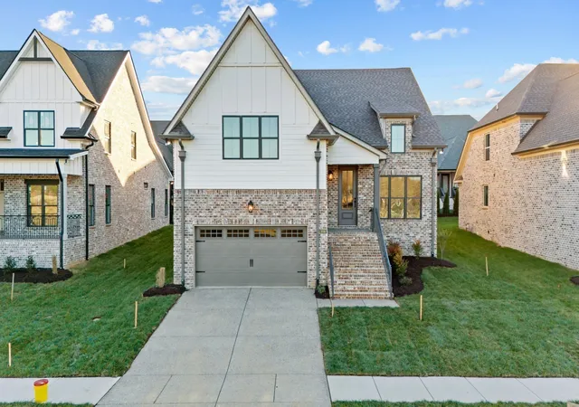 Photo 2 of Sale Pending at 2016 Wt Chandler Blvd #83, Gallatin, TN 37066 | MLS# 3514481 | Listing updated on 2026-09-04
