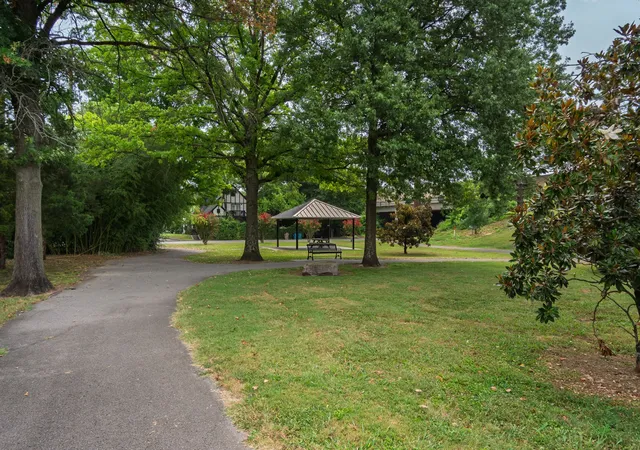 Photo 4 of Single family home for sale at 946b Battlefield Dr, Nashville, TN 37204 | MLS# 3514723 | Listing updated on 2026-08-26