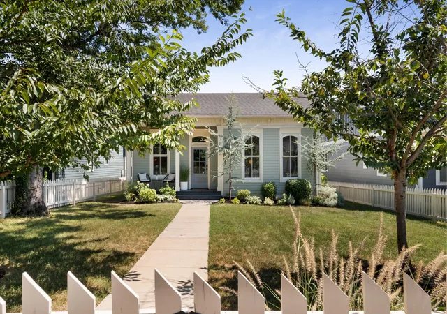 Single family home for sale at 2020 10th Avenue S, Nashville, TN 37204 | MLS# 3527507