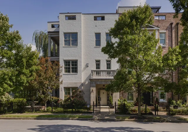 Townhouse for sale at 3123 Parthenon Ave, Nashville, TN 37203 | MLS# 3618603