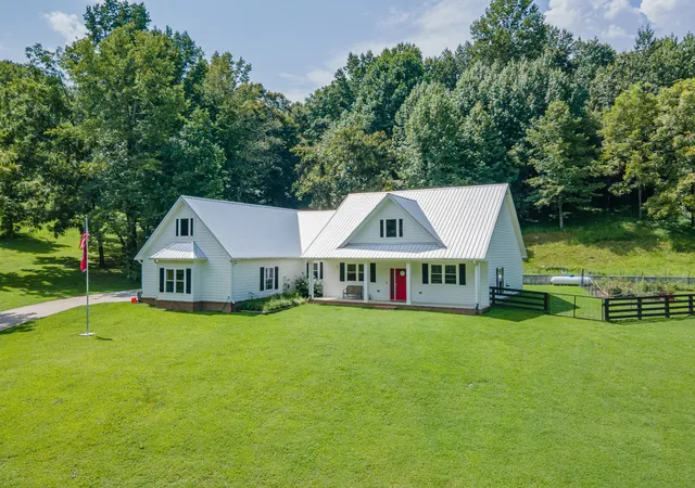 2nd image of 1049 Williams Hollow Rd, Pulaski, TN 38478 | MLS# 3516127