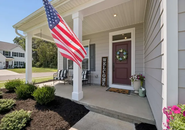 Photo 3 of Single family home for sale at 3852 Pitchers Ln, Murfreesboro, TN 37128 | MLS# 3526857 | Listing updated on 2026-10-09