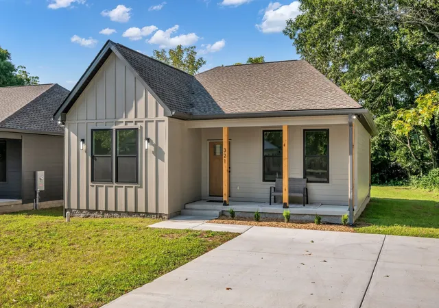 Photo 3 of Single family home for sale at 321 Jackson St, White Bluff, TN 37187 | MLS# 3515108 | Listing updated on 2026-08-19