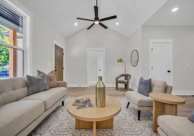 Photo 4 of Single family home for sale at 321 Jackson St, White Bluff, TN 37187 | MLS# 3515108 | Listing updated on 2026-08-19