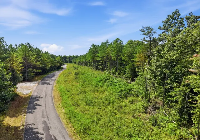 3rd image of 460 Bolin Rd, Crossville, TN 38572 | MLS# 3514449