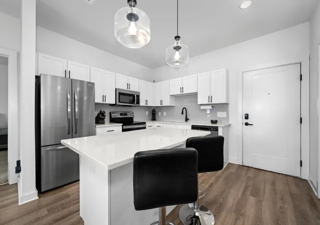 Listing Photo 1 - Condo for sale in building located at 1540 Lebanon Pike, Nashville, TN 37210 - Unit #313