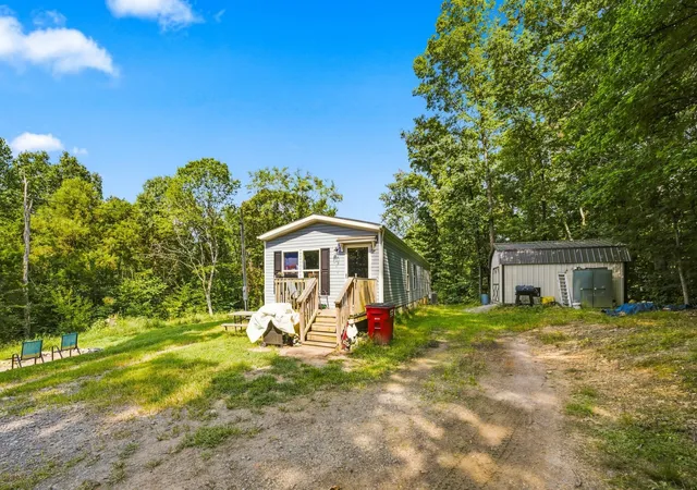 Photo 4 of Sale Pending at 2320 Ctr Point Rd, Cumberland Furnace, TN 37051 | MLS# 3514508 | Listing updated on 2026-08-26