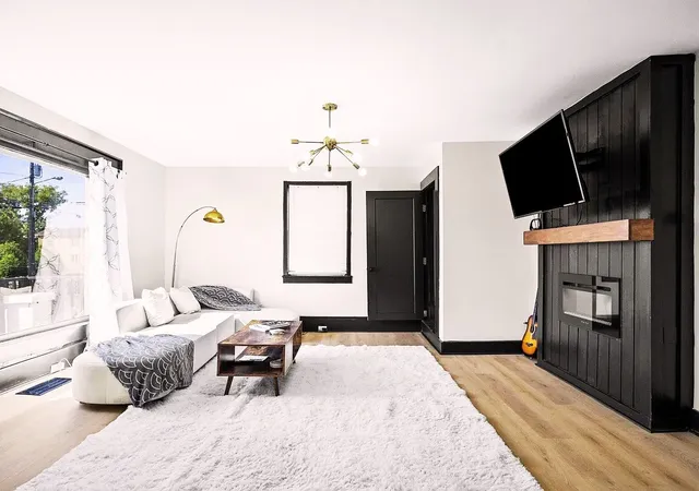 Photo 3 of Single family home for sale at 1816 Jo Johnston Ave, Nashville, TN 37203 | MLS# 3594626 | Listing updated on 2026-09-29