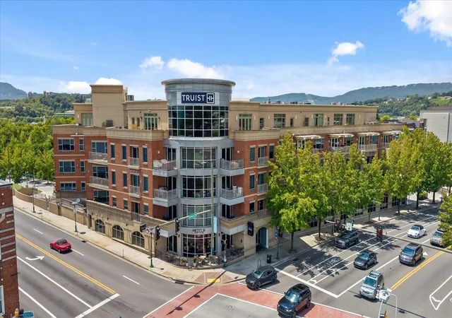 1st image of 4 Cherokee Boulevard #321, Chattanooga, TN 37405 | MLS# 3514443