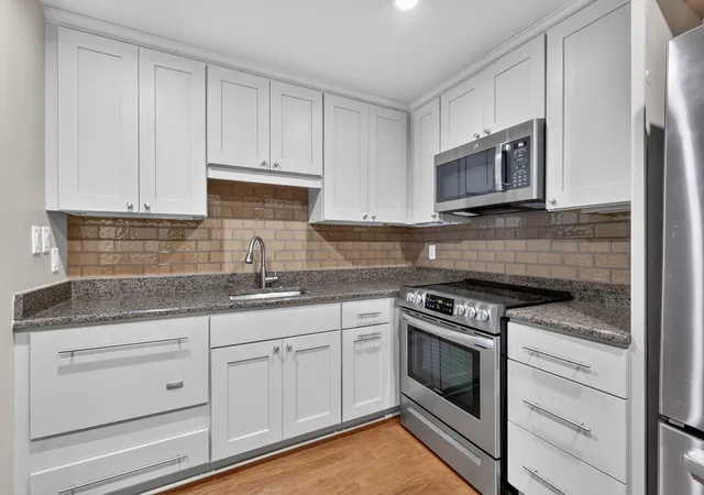 5th image of 4215 Harding Pike, Nashville, TN 37205