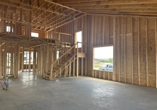 Photo 4 of Sale Pending at 820 John Dale Dr, Mount Juliet, TN 37122 | MLS# 3514489 | Listing updated on 2026-08-31