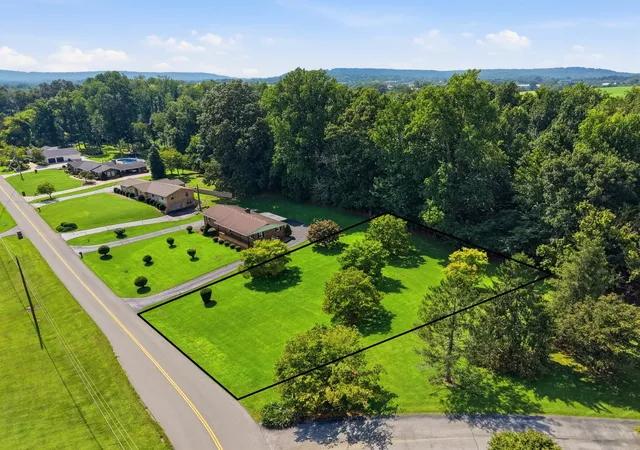 Photo 43 of Single family home for sale at 412 Freedom Trl, Sparta, TN 38583 | MLS# 3527097 | Listing updated on 2026-08-26