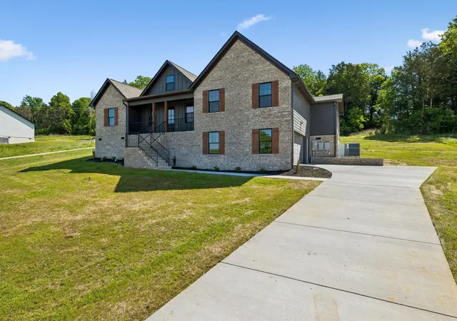 Photo 4 of Single family home for sale at 475 Bridle Path, Hartsville, TN 37074 | MLS# 3527532 | Listing updated on 2026-09-25