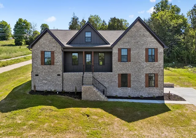 Photo 3 of Single family home for sale at 475 Bridle Path, Hartsville, TN 37074 | MLS# 3527532 | Listing updated on 2026-09-25