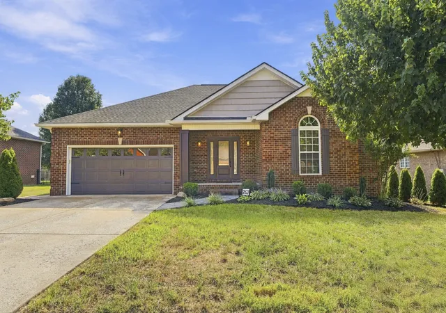 Single family home for sale at 247 Walbrook Dr, Gallatin, TN 37066 | MLS# 3595847