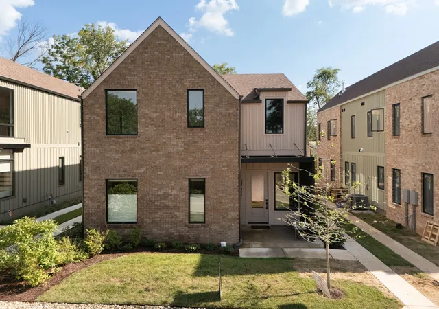 Photo 2 of Single family home for sale at 627 Richmond Bnd, Nashville, TN 37206 | MLS# 3514507 | Listing updated on 2026-09-06