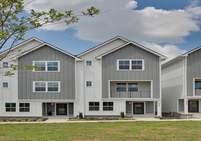 Photo 1 of Sale Pending at 3310 Conviser Dr, Nashville, TN 37207 | MLS# 3514511 | Listing updated on 2026-08-17