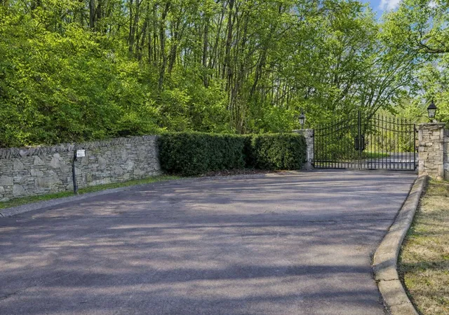 4th image of 2183 S Berrys Chapel Rd, Franklin, TN 37069 | MLS# 3519054