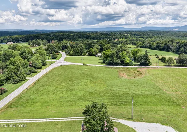 4th image of 2 Pigeon Ridge Rd, Crossville, TN 38555 | MLS# 3514541