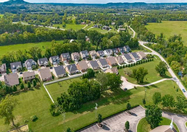 Photo 4 of Single family home for sale at 241 Griffin Ln, Gallatin, TN 37066 | MLS# 3516602 | Listing updated on 2026-08-31