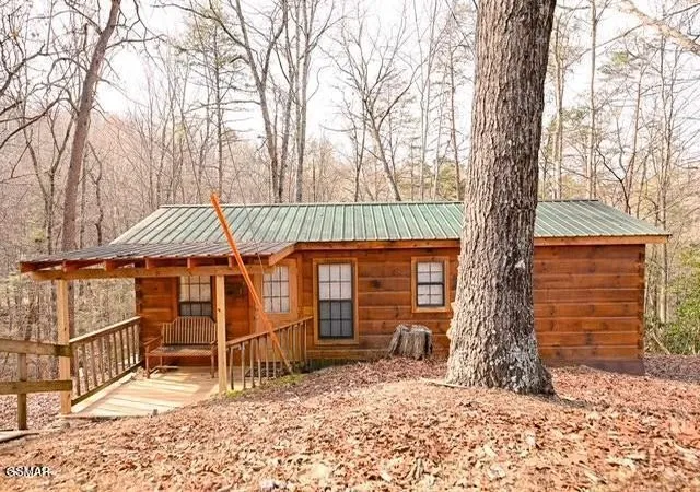 1st image of 1041 Ridgefield Dr, Sevierville, TN 37876 | MLS# 3514590