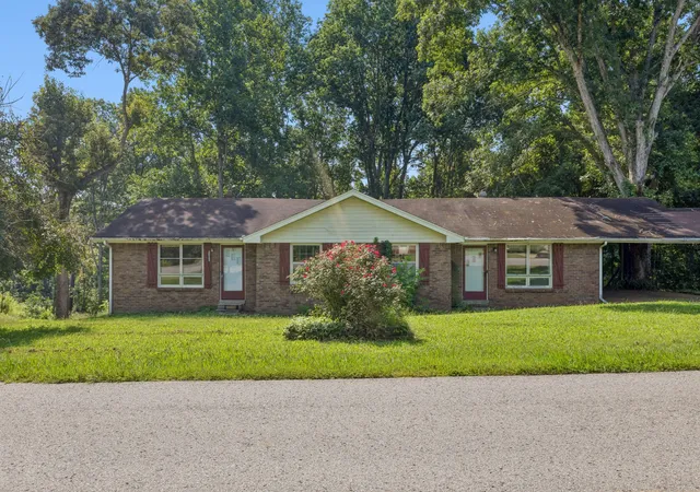 3rd image of 212 Stratton Blvd, Ashland City, TN 37015 | MLS# 3514616
