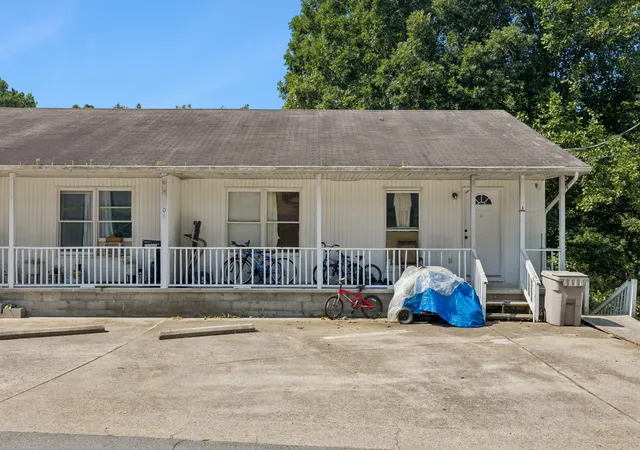 3rd image of 106 Tucker St, Ashland City, TN 37015 | MLS# 3514625