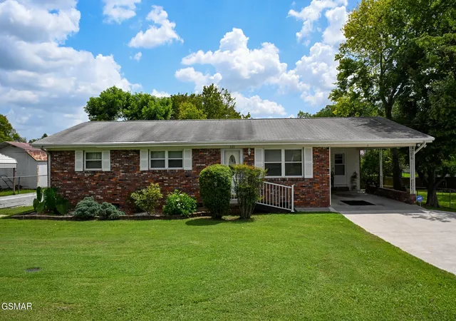 1st image of 220 Pinedale Street, Maryville, TN 37801 | MLS# 3514621