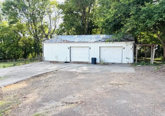 8th image of 129 N Forrest Ave, Camden, TN 38320 | MLS# 3514655