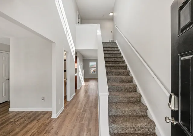 Photo 3 of Single family home for sale at 1017 Patmore Ln, Hendersonville, TN 37075 | MLS# 3519055 | Listing updated on 2026-10-08
