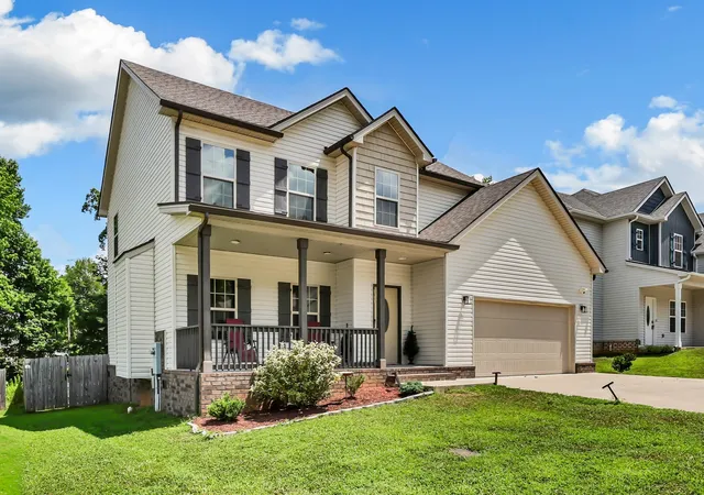 Photo 2 of Single family home for sale at 363 Barry Dr, Clarksville, TN 37040 | MLS# 3514900 | Listing updated on 2026-09-18