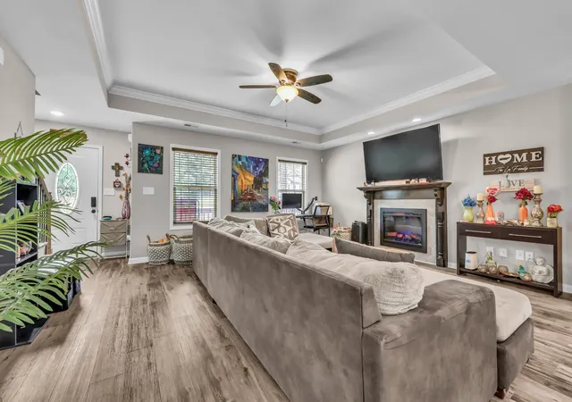 Photo 3 of Single family home for sale at 363 Barry Dr, Clarksville, TN 37040 | MLS# 3514900 | Listing updated on 2026-09-18