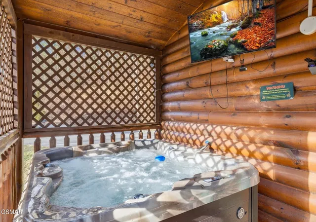 3rd image of 625 Gatlinburg Falls Way, Gatlinburg, TN 37738 | MLS# 3514745