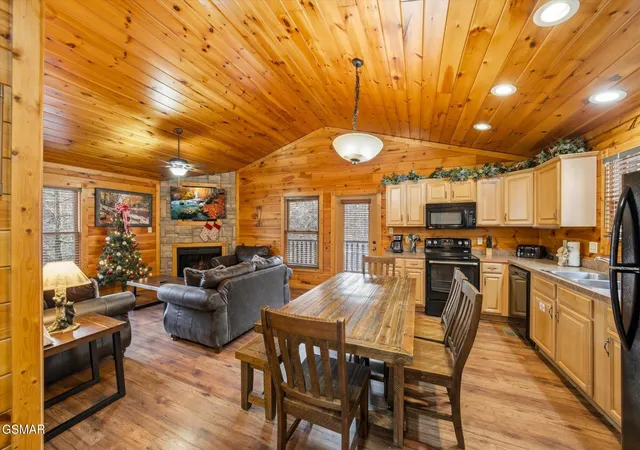 5th image of 625 Gatlinburg Falls Way, Gatlinburg, TN 37738 | MLS# 3514745